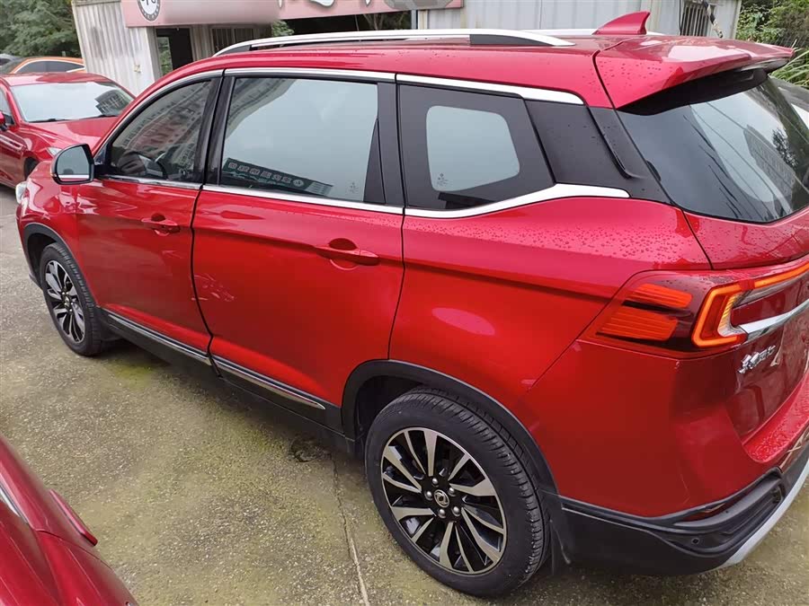 Forthing T5 2019 #6 Forthing T5 2019 imagem de carro #6