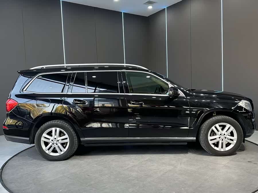 Mercedes-Benz GL Class 2014 car image #6