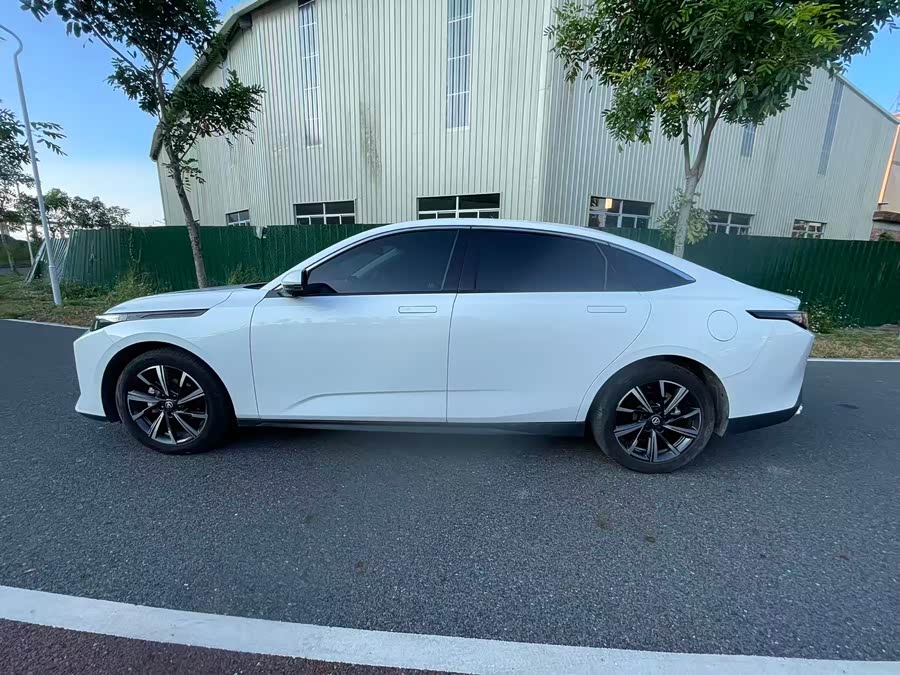 Changan Lamore 2023 car image #6