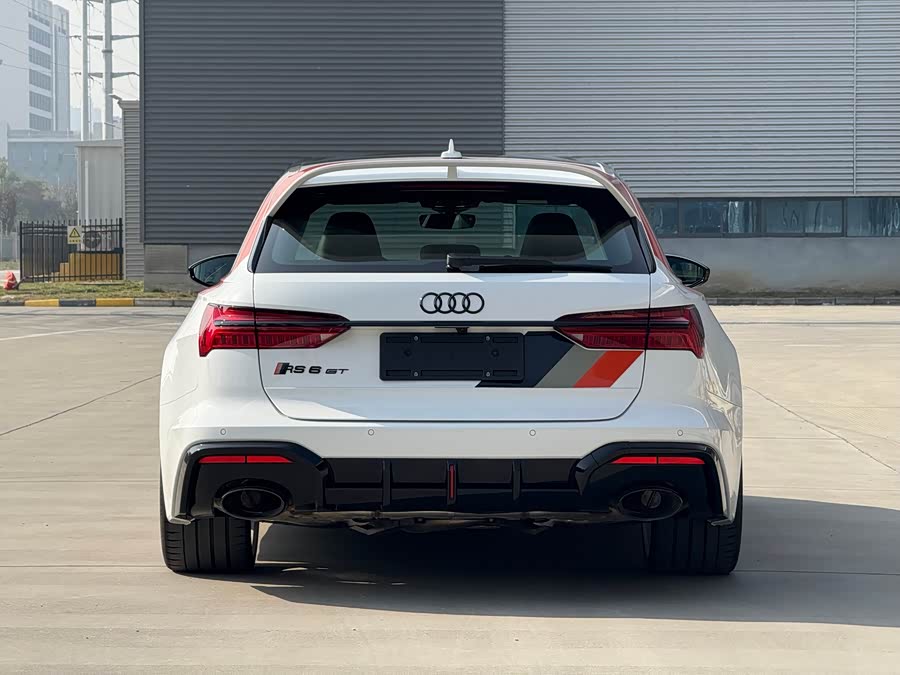 Audi RS 6 2025 car image #6