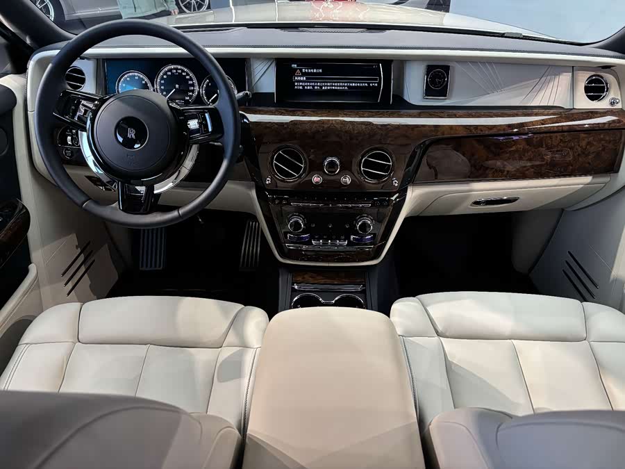 劳斯莱斯 幻影 2020 汽车图片 #6