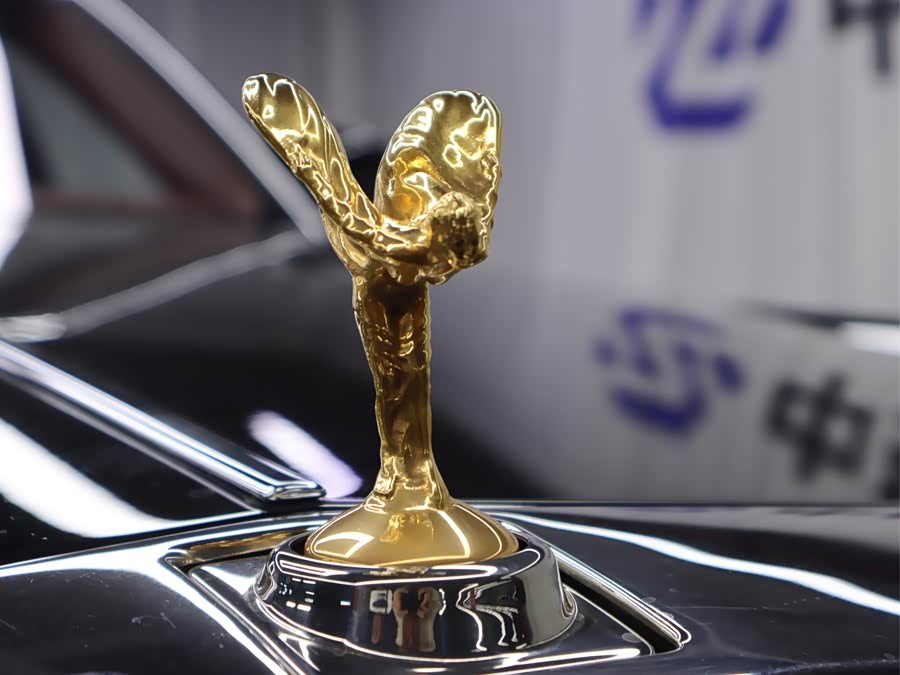 劳斯莱斯 古思特 2021 汽车图片 #6