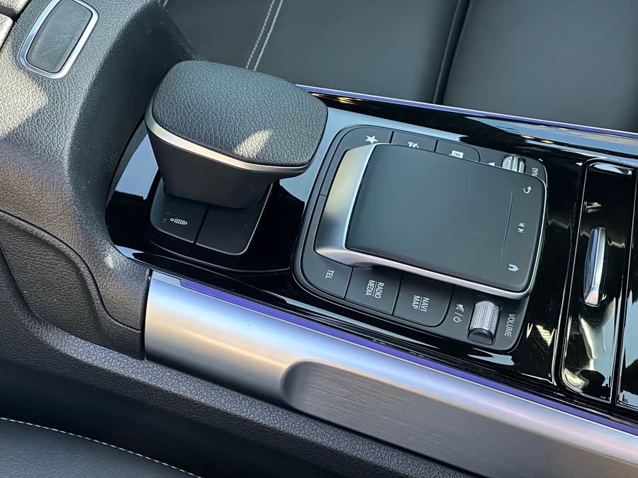 Mercedes-Benz GLB AMG 2022 #6 Mercedes-Benz GLB AMG 2022 car image #6