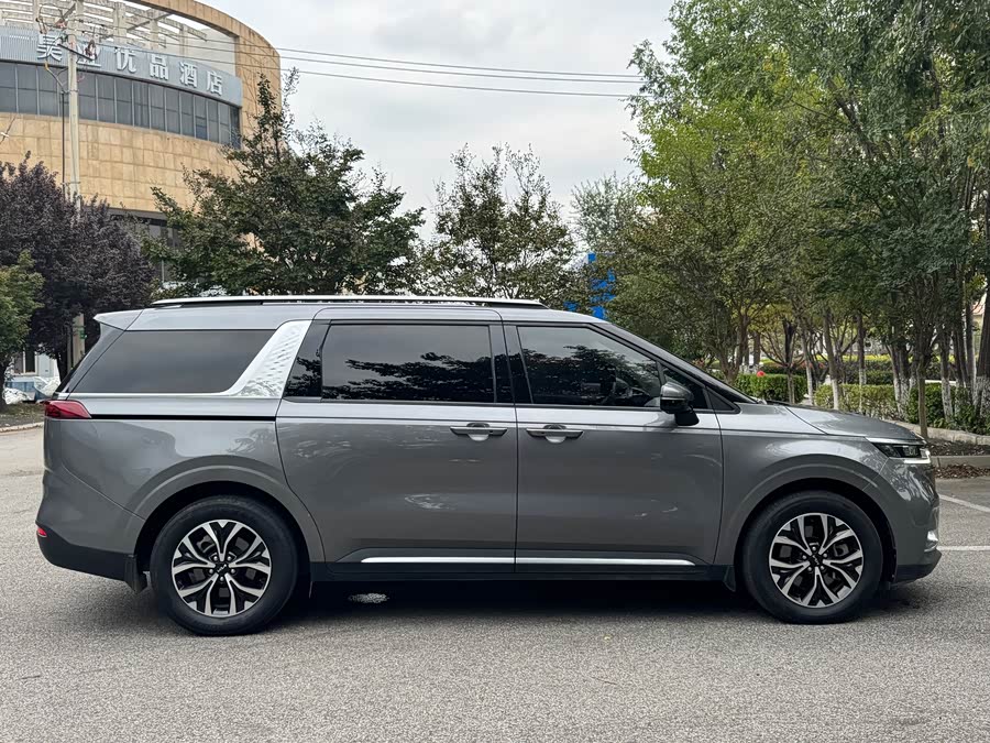Kia Carnival 2022 immagine di auto #6