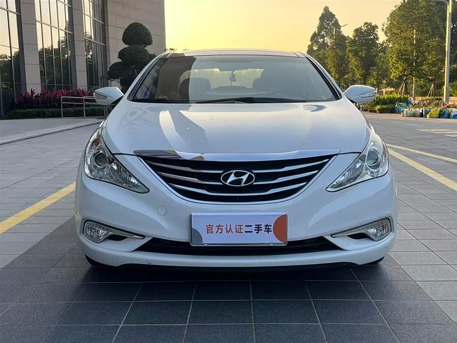 Hyundai Sonata 2014 car image #6