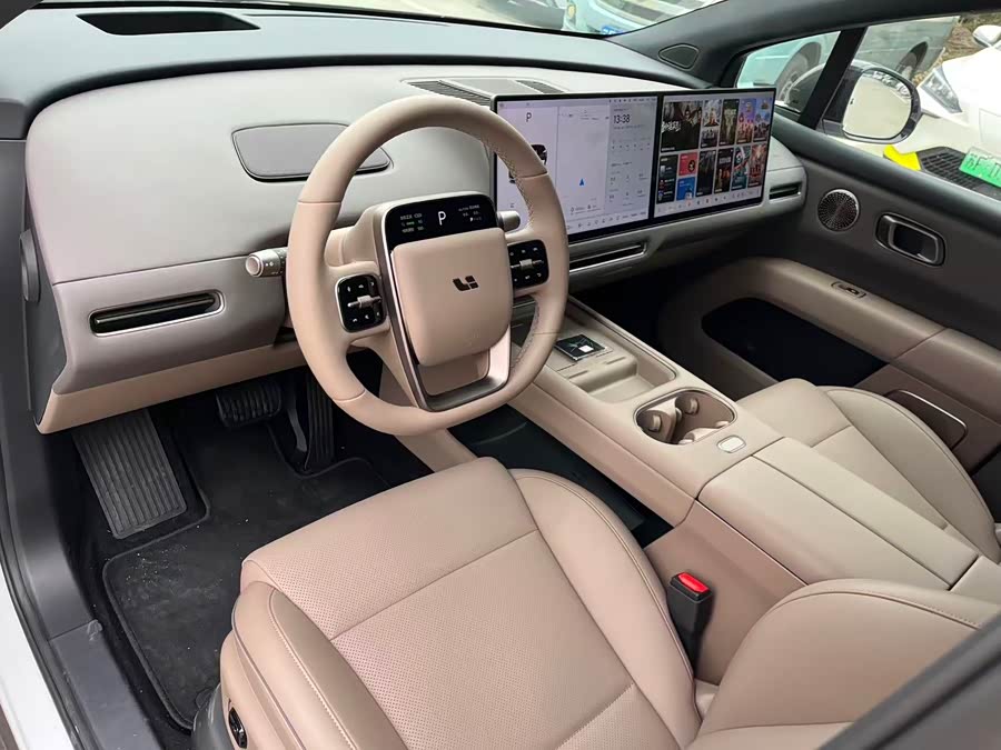 理想汽车 理想i6 2025 汽车图片 #6