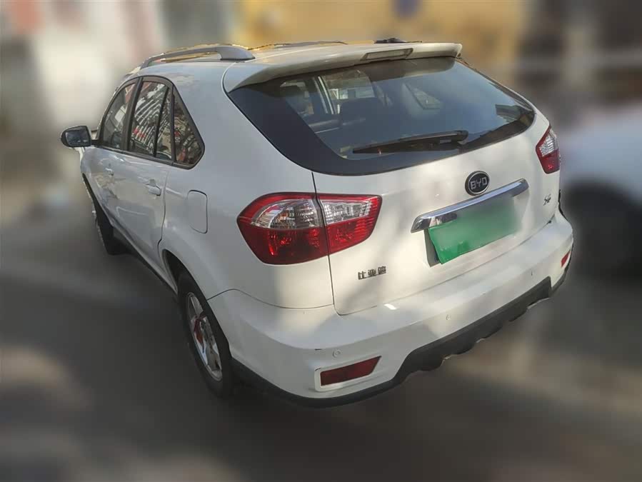 BYD S6 2015 car image #6