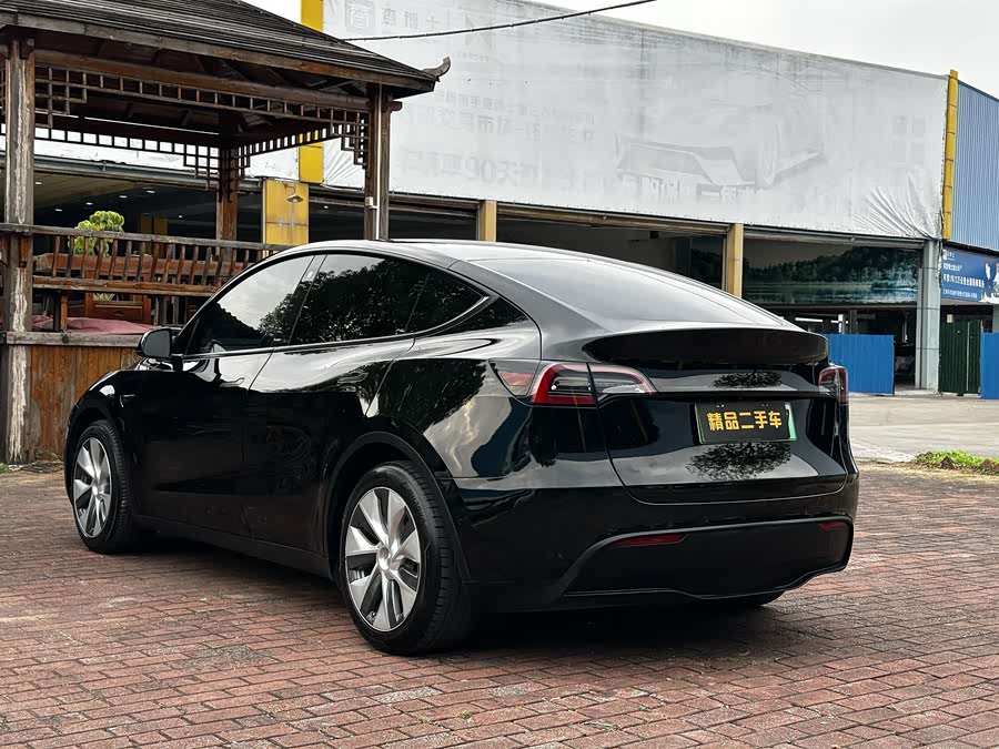 Tesla Model Y 2022 #6 Tesla Model Y 2022 car image #6