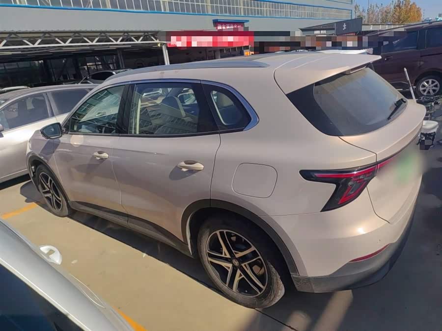 MG ES5 2024 car image #6