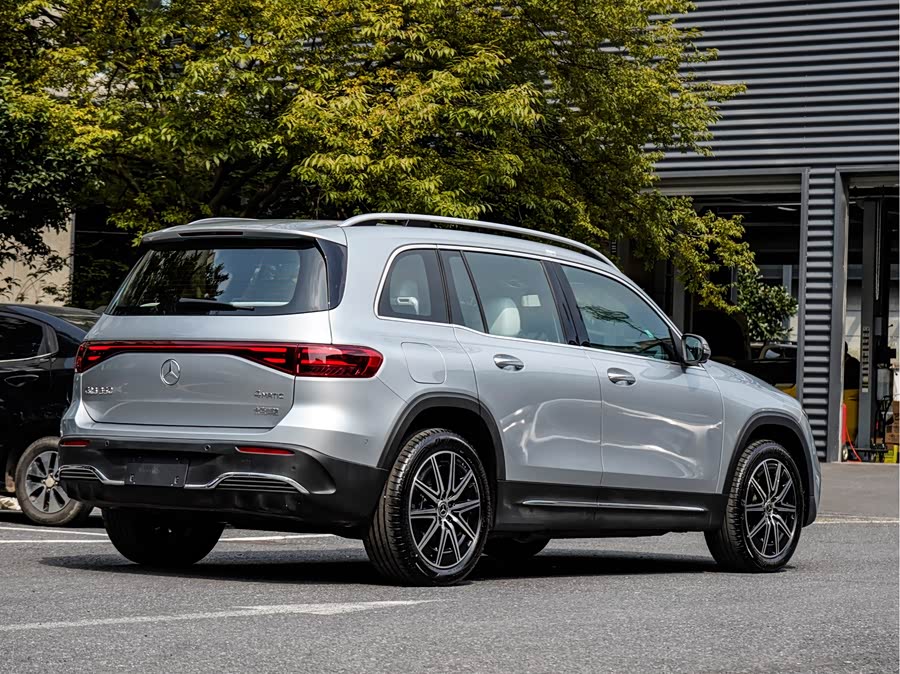 Mercedes-Benz EQB Class 2025 car image #6