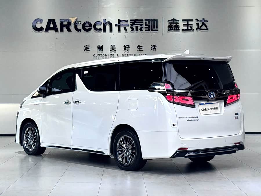 Toyota Vellfire 2023 car image #6