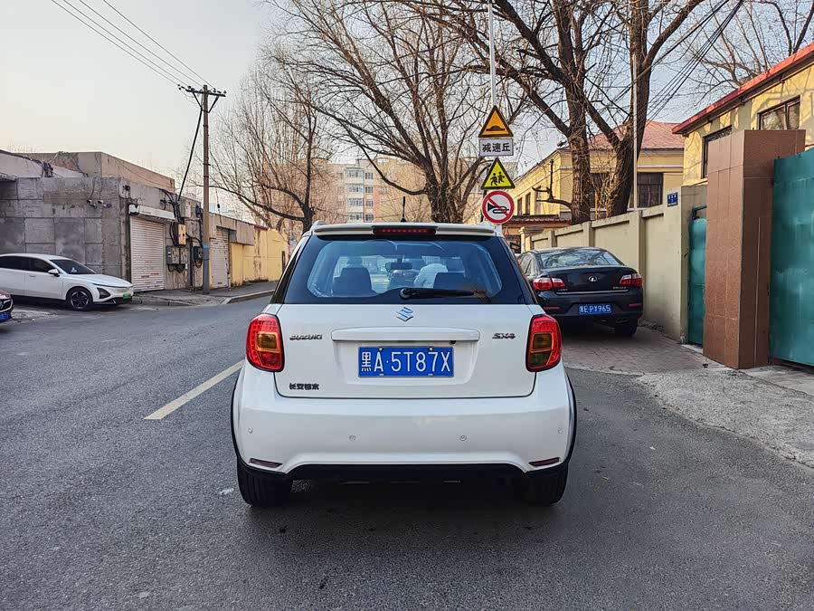 铃木 天语 SX4 2014 汽车图片 #6