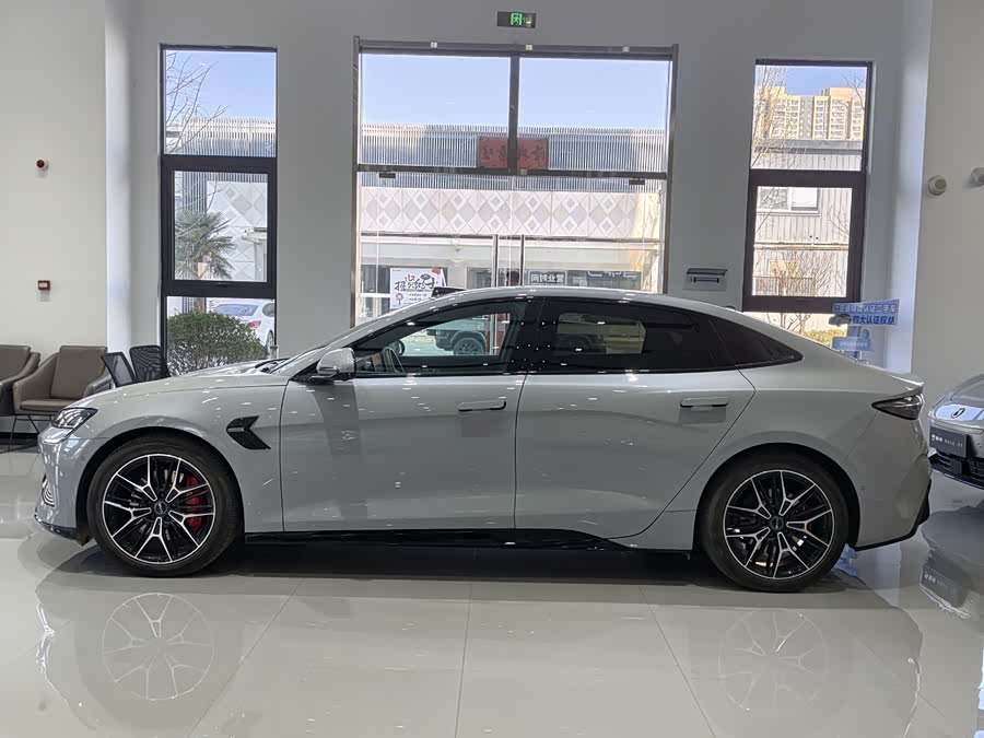 BYD Seal 2025 car image #6