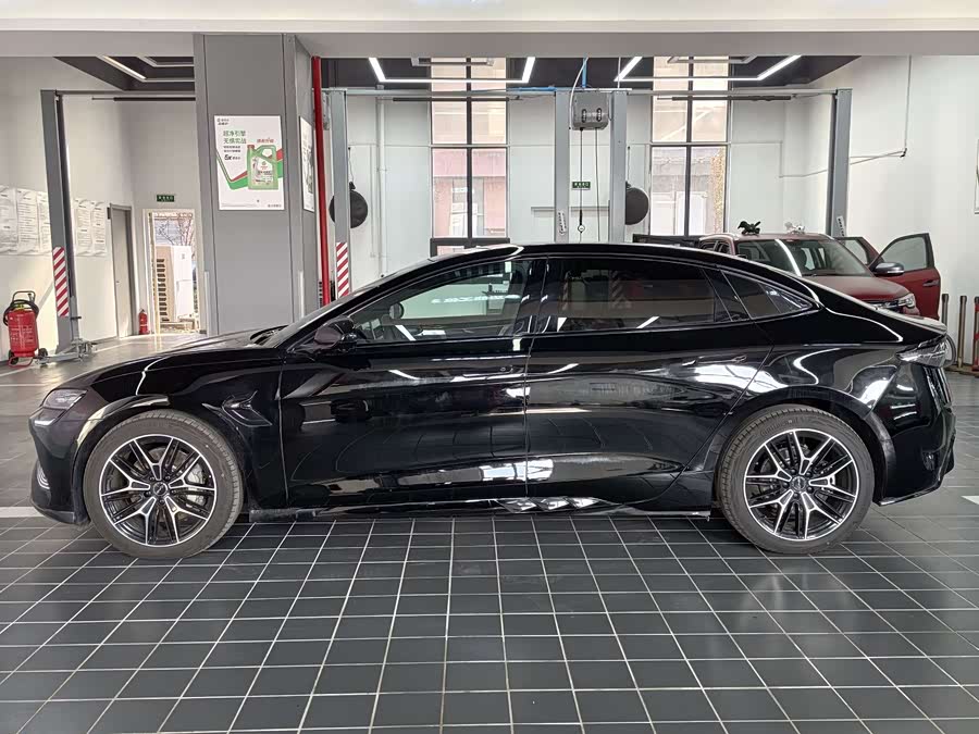 BYD Seal 2025 #6 BYD Seal 2025 car image #6