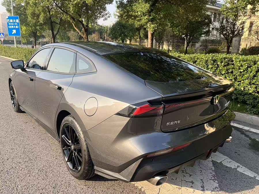 Changan UNI-V iDD 2022 car image #6