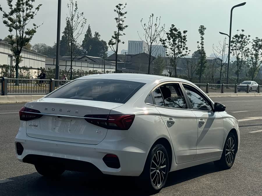 Roewe i5 2023 car image #6
