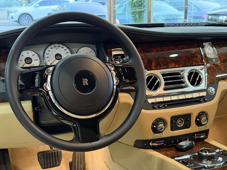 劳斯莱斯 魅影 2015 汽车图片 #6