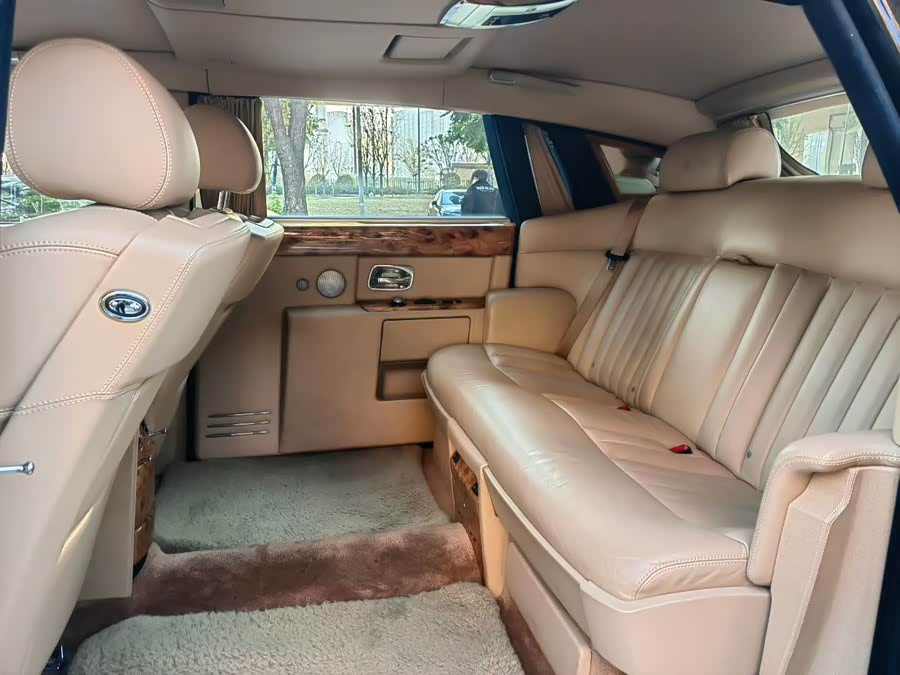 劳斯莱斯 幻影 2011 汽车图片 #6