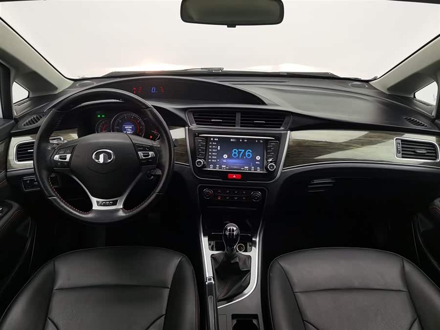 Great Wall C50 2015 #6 Great Wall C50 2015 car image #6