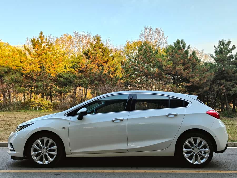 Chevrolet Cruze 2017 immagine di auto #6