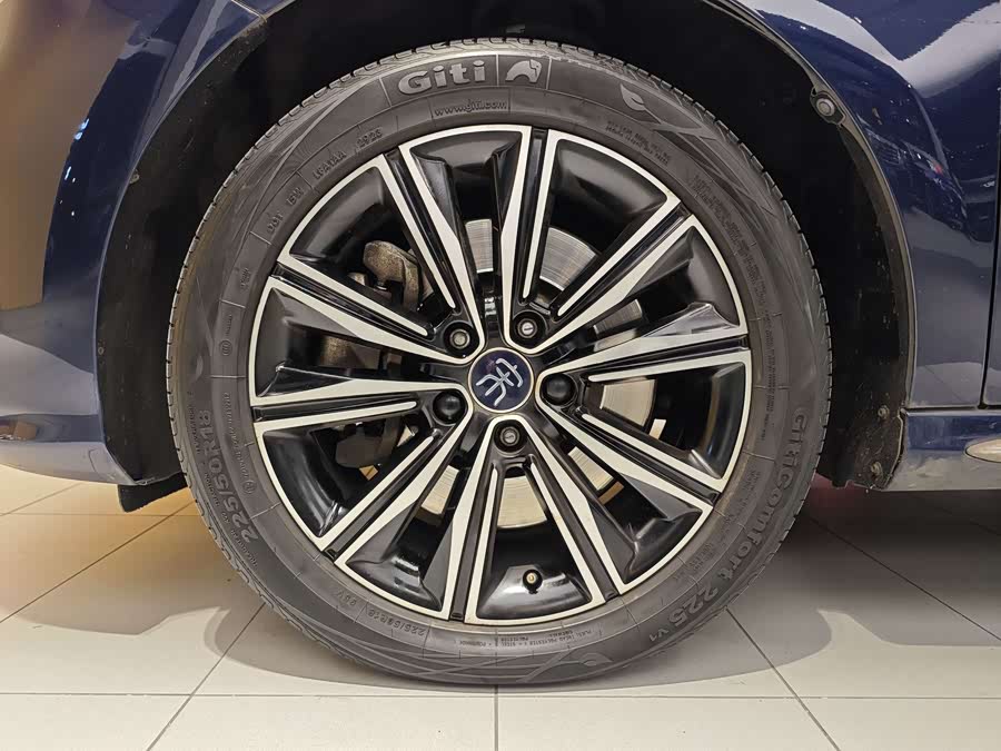 比亚迪 宋MAX新能源 2019 汽车图片 #6