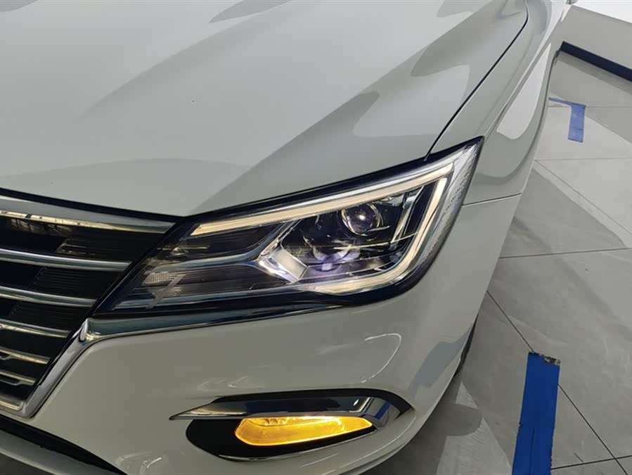 Roewe i5 2021 car image #6