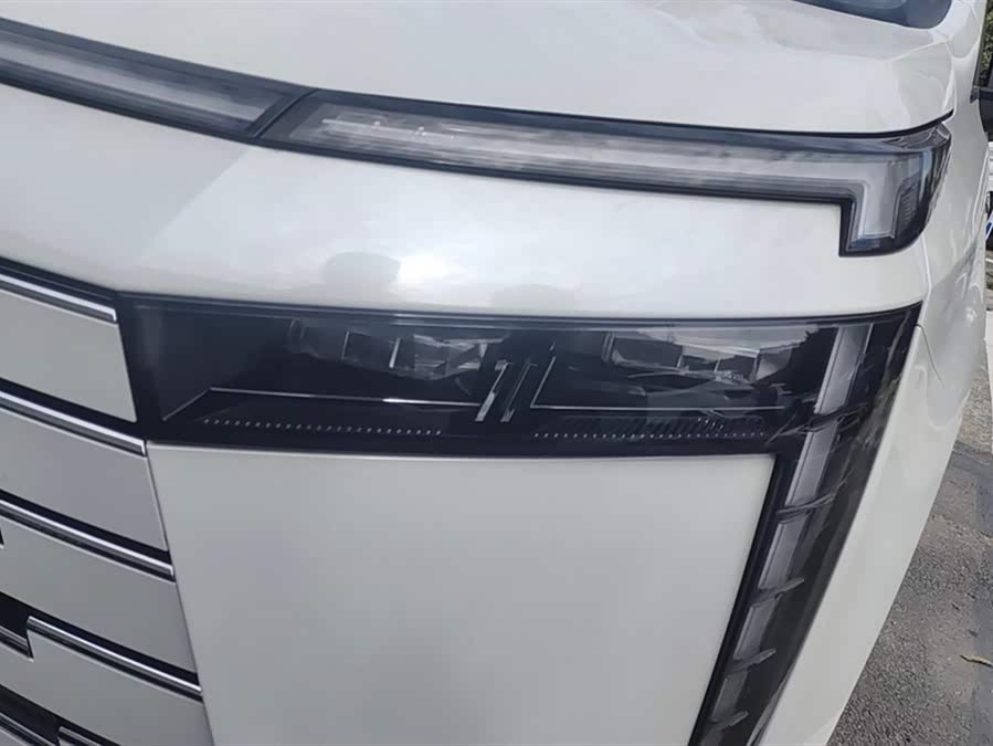 GAC Trumpchi E8 New Energy 2023 car image #6