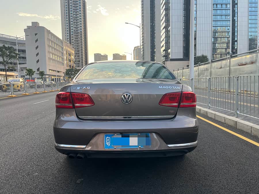 Volkswagen Sagitar 2018 immagine di auto #6