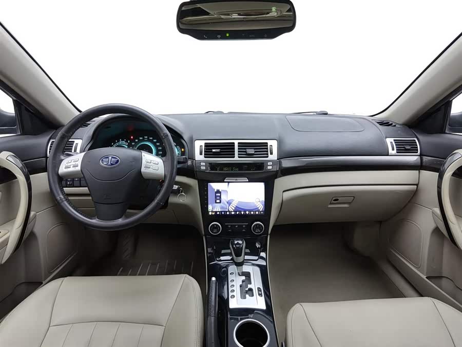 2012 car image #6