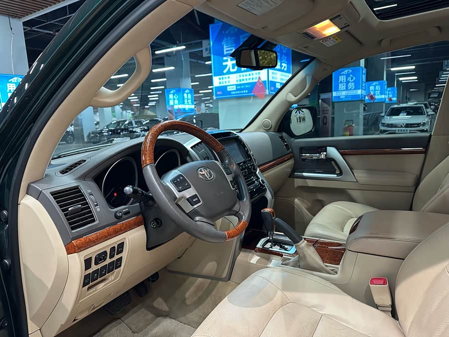 丰田 兰德酷路泽 2016 汽车图片 #6