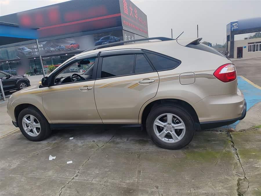 BYD S6 2014 car image #6