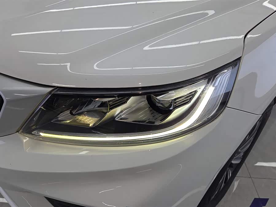 GEELY Vision X6 2020 car image #6