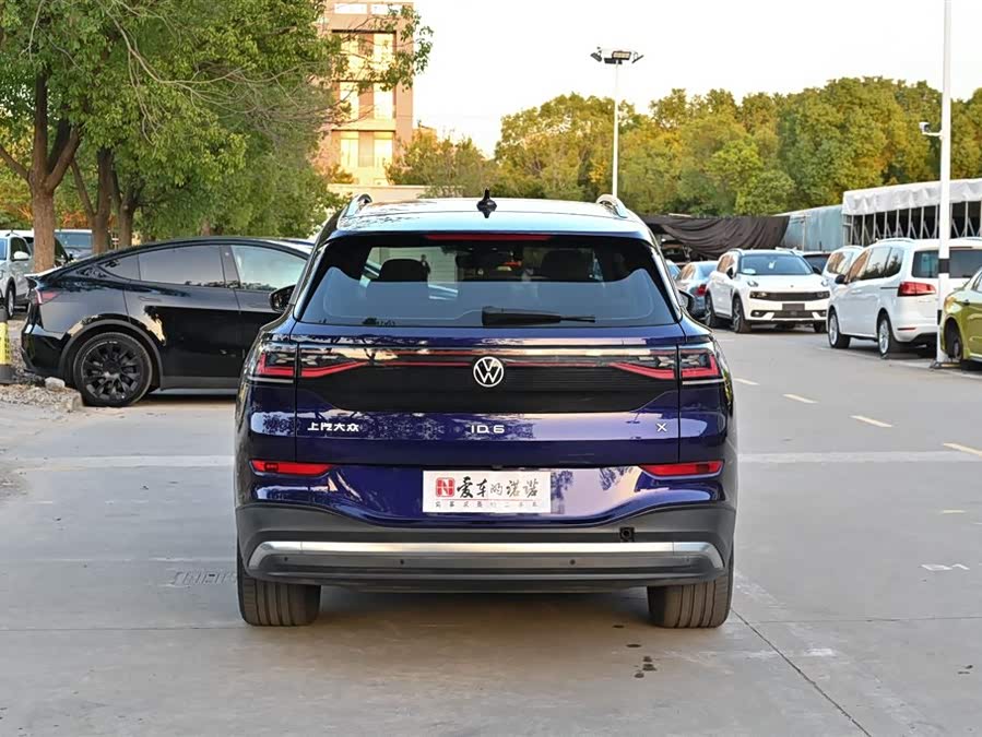 Volkswagen ID.6 X 2021 #6 Volkswagen ID.6 X 2021 car image #6