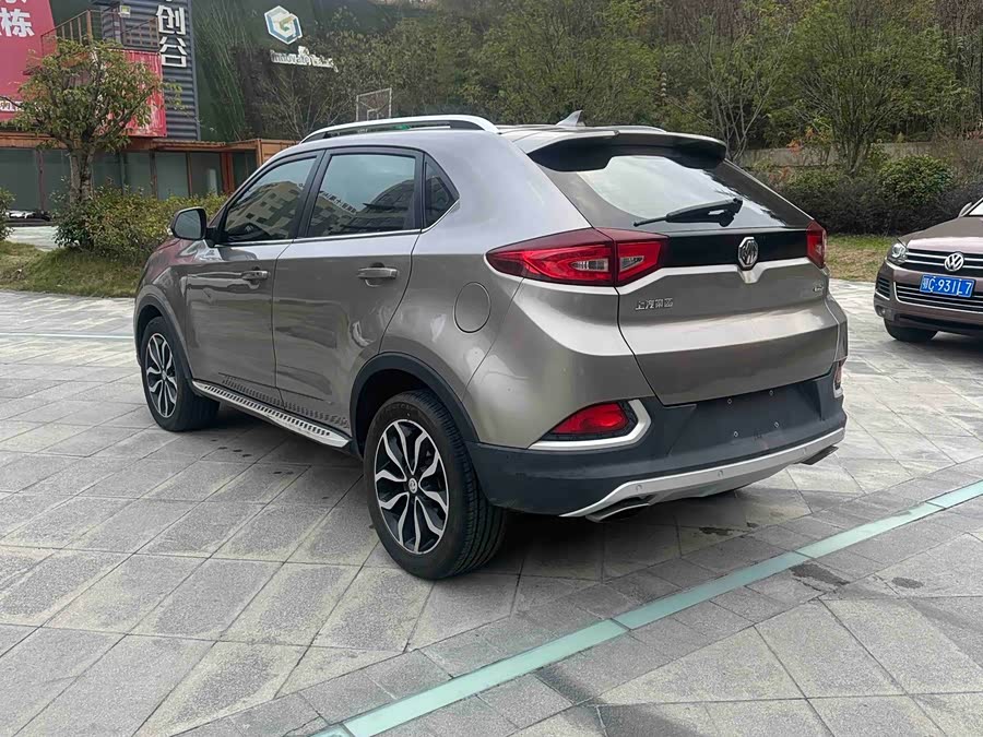 MG GS 2015 car image #6