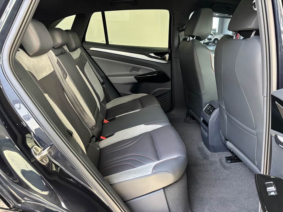 Volkswagen ID.4 Crozz 2022 car image #6