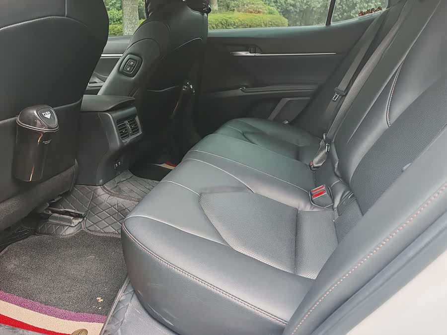 Toyota Camry 2019 car image #6