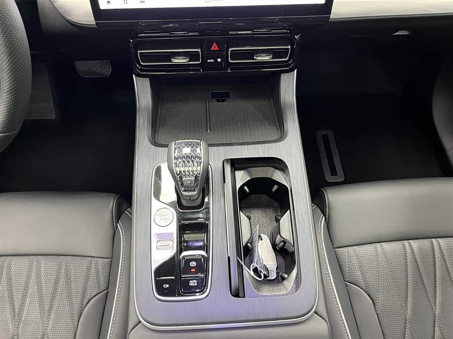 GAC Trumpchi GS8 2025 car image #6