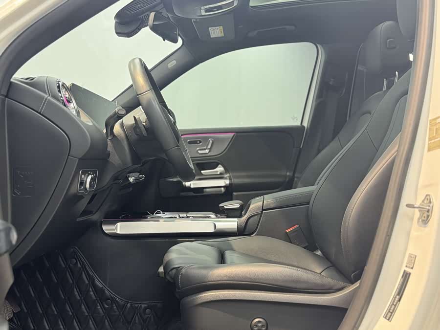 Mercedes-Benz EQB Class 2023 #6 Mercedes-Benz EQB Class 2023 car image #6