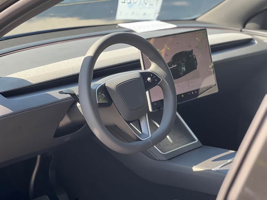 特斯拉 Model Y L 2025 汽车图片 #6