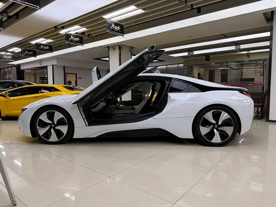 BMW i8 2015 صورة سيارة #6