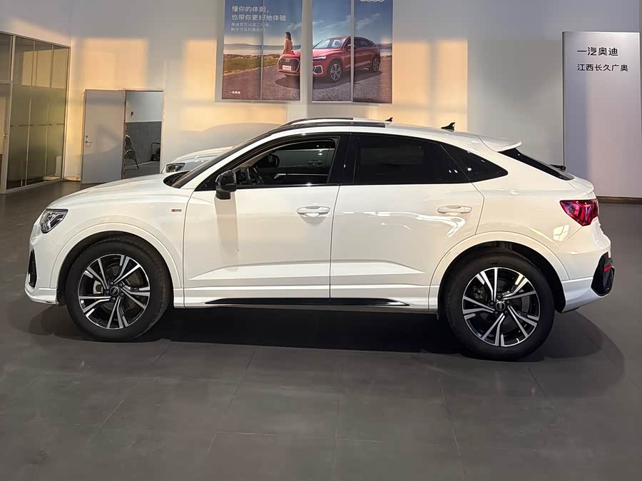 Audi Q3 Sportback 2022 #6 Audi Q3 Sportback 2022 car image #6