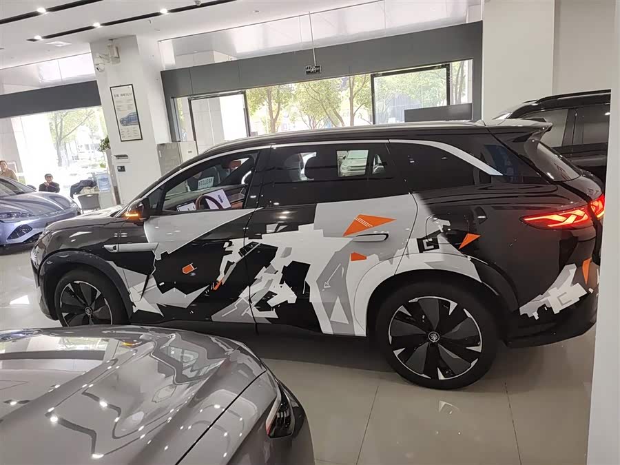 BYD Tang L 2025 car image #6