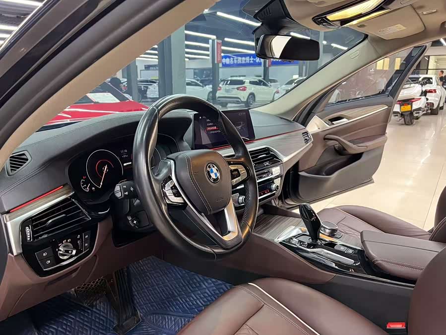 BMW 5 Series New Energy 2019 car image #6