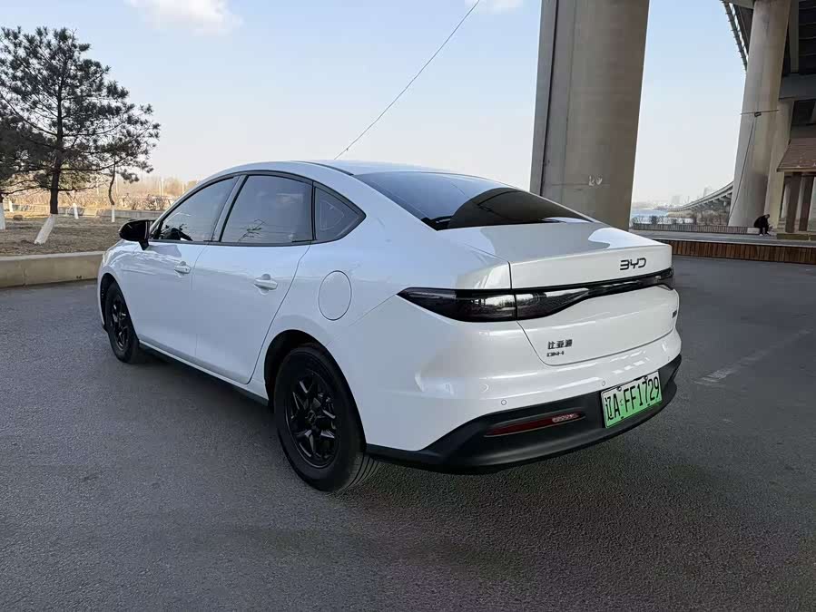 BYD Seal 05 DM-i 2025 car image #6