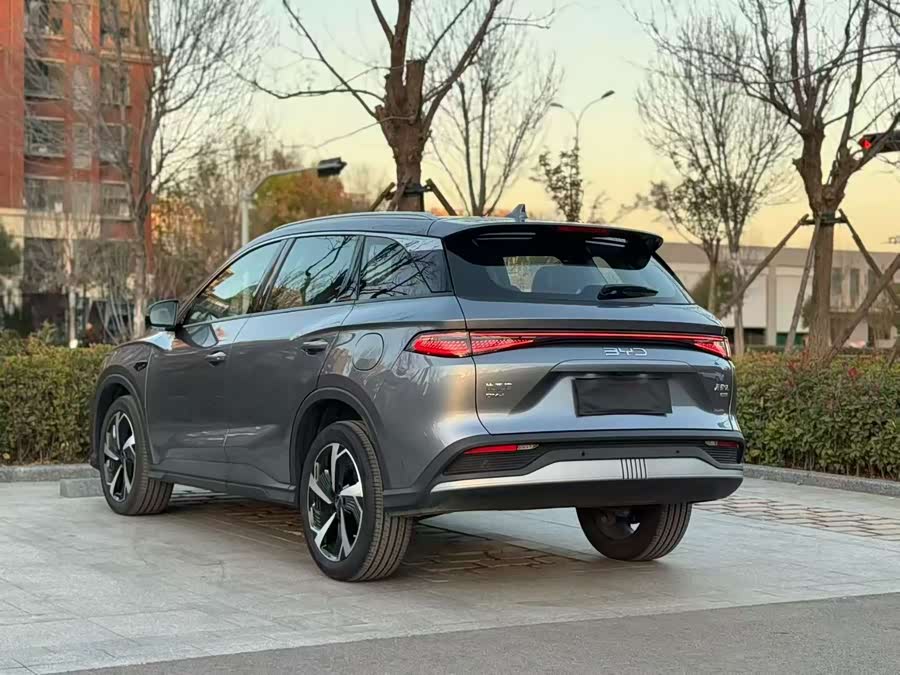 BYD Sea Lion 05 DM-i 2025 car image #6