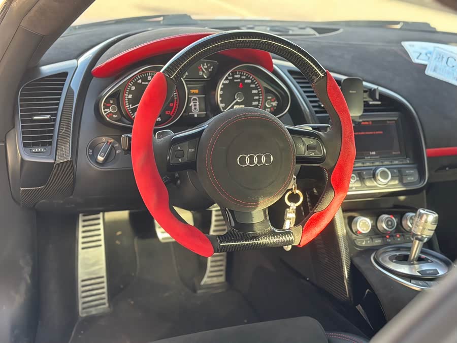 Audi R8 2012 immagine di auto #6