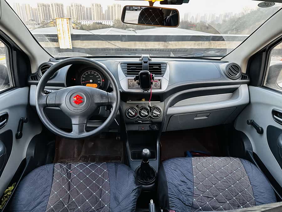 Suzuki 2015 car image #6
