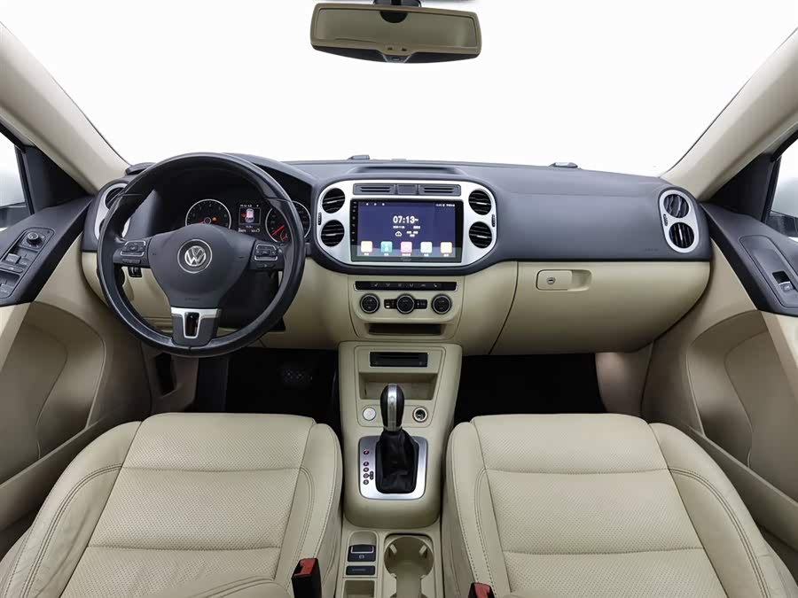 Volkswagen Tiguan 2016 car image #6