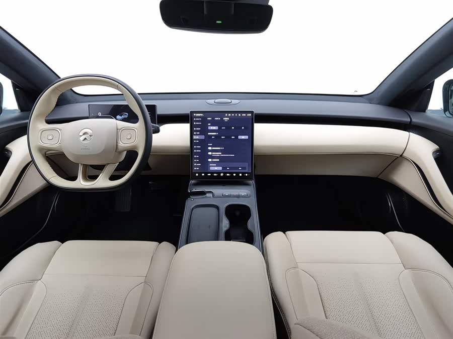 NIO ET5 2023 car image #6