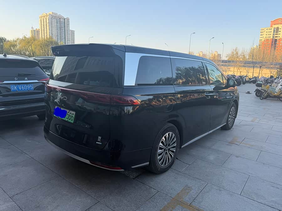 BYD Xia 2025 #6 BYD Xia 2025 car image #6